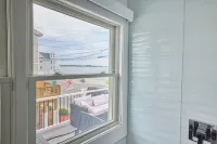 Silver Sands Beach Getaway - Boutique