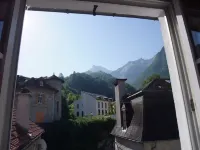 Cosy, renovated family home in the heart of the Pyrenees