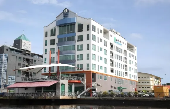 舒特拉碧茹廣場酒店