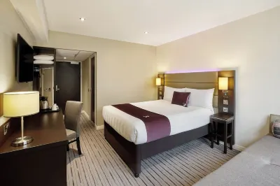 Premier Inn Douglas, Isle of Man Hotels near Dealz