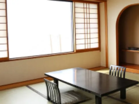 華杏（はなあんず）弥太楼 福津のホテル