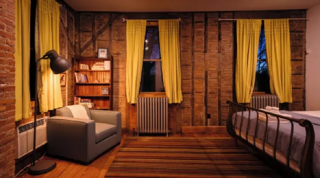 3-bedroom apartment in charming Beacon with WiFi, AC