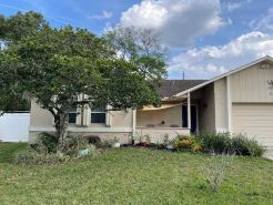 Peaceful family retreat-centrally located for attraction options!