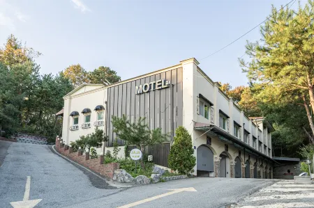 Sejong Jajamu Motel Отели рядом с достопримечательностью «Korea University Sejong Campus»