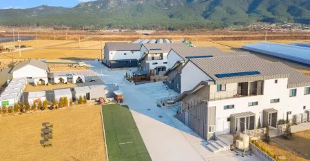 Gyeongju Dasol River Pension Отели рядом со станцией Сингёнджу