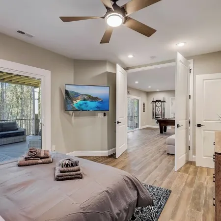 Modern Luxury Lakehouse w/ Private Dock on Lanier!