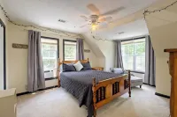 Oasis of Sautee, 4-bedroom loaded house in Clarkesville, 9 miles form Helen Ga