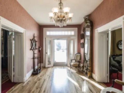 Historic Stonewall Stays • Room for 12 w/ New Bunk Room Hoteles en Gallatin