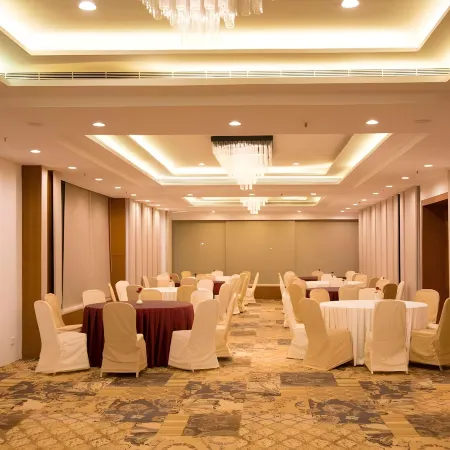 V7 Hotel