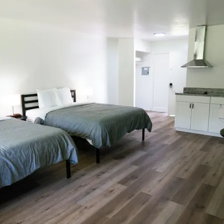 The Lagrange Inn & Extended Stay