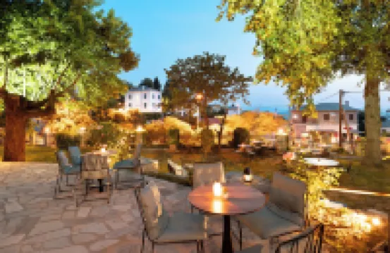 Kenta Mountain Hotel & Gastrobar