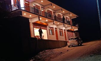 Kuari Pass Inn