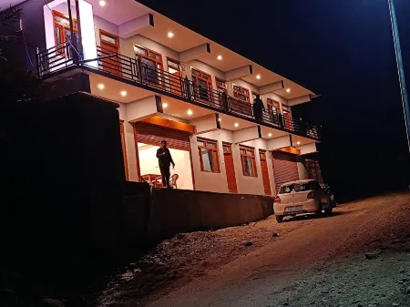 Kuari Pass Inn