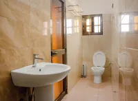 Apartment Sleeps 6 with Free Parking