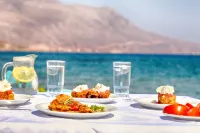 Kissamia - Self Check in Only - Next to Night Clubs - Homestays