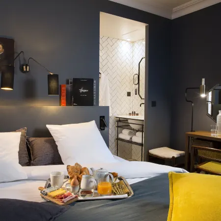 COQ Hotel Paris Отели рядом с достопримечательностью «13-й округ: Площадь Италии»