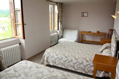 Auberge Aux Portes de Conques Hotels in Aubin