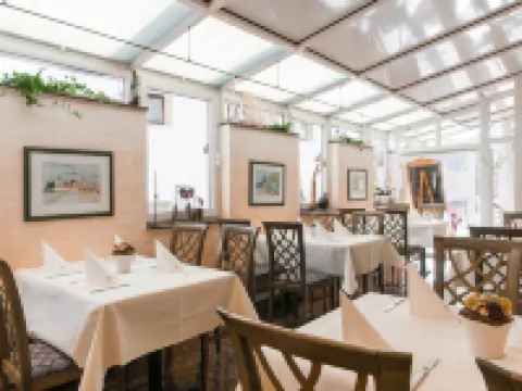 Hotel - Restaurant Hirsch Hotels in Heimsheim