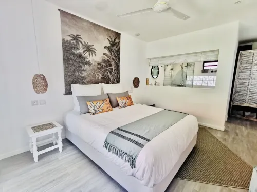 The Good Life Mauritius Hotels in Calodyne