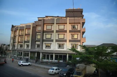 R Empire Dvanagere Hotels in Davanagere