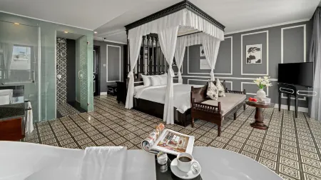Hotel Del Luna Boutique
