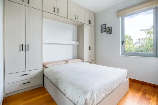 Athena's South Apartment