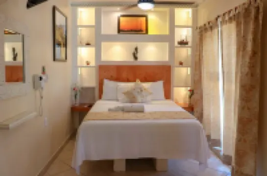 Hotel & Restaurant Bucaneros, Isla Mujeres Hotels in Isla Mujeres