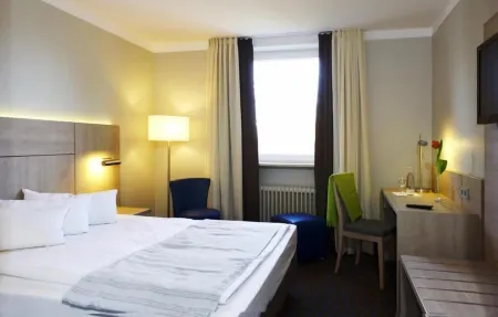 Stern Hotel Soller Отели в г. Исманинг