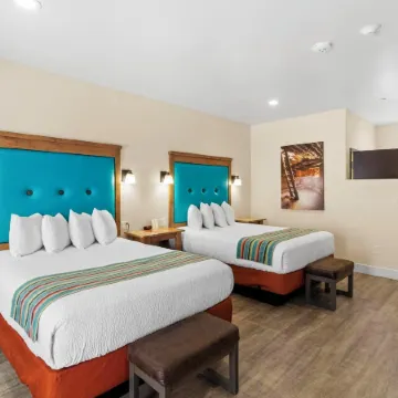 Bluff Dwellings Resort