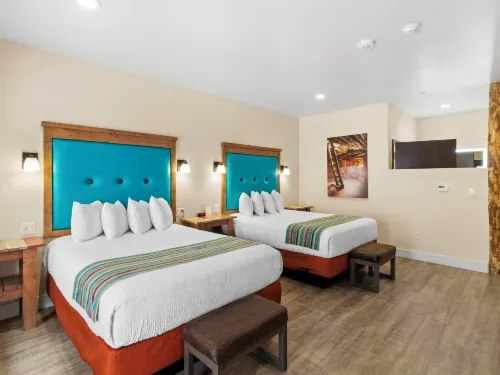 Bluff Dwellings Resort Hotels in Bluff