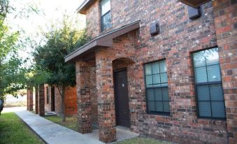 Modern 2 Bed 2-Bath Next to University Utrgv