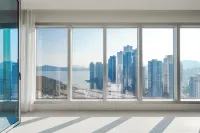 Le Collective Haeundae Paragraf - Merinäköala