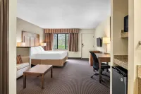 White Pines Inn & Suites