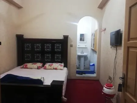 City Star Hotel Отели рядом с достопримечательностью «Qambar Chowk»