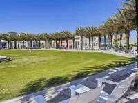 Breakers Plus Carriage House 4 Bedroom Home by RedAwning Hotels in Seaside