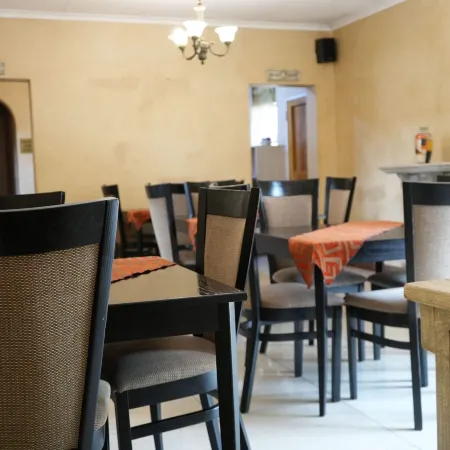 Tuscan Lodge