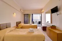 Calamos Beach Family Club