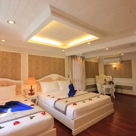 Signature Halong Cruise