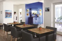 One Marine Drive Boutique Hotel & Spa by the Living Journey Collection - breakfast