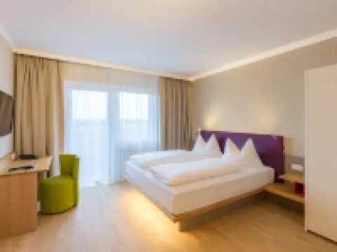 テルメンホテル オール イン レッド ルッツマンスブルクのホテル