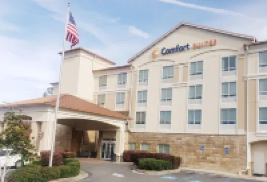 Comfort Suites