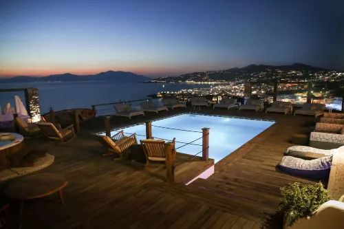 Tharroe of Mykonos Boutique Hotel