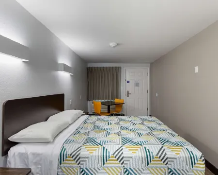 Motel 6 Show Low, AZ Hotels in Show Low