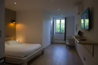 Aux Platanes Hotel di Pupillin