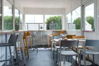 Premiere Classe Beaune Sud - sarapan