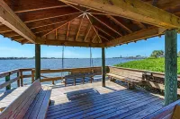 Bradenton Beach Club Bliss-3 Bedroom-2 Bathroom Condo-2 Pools-Hottub-Private Beach Access Hotels in Bradenton Beach