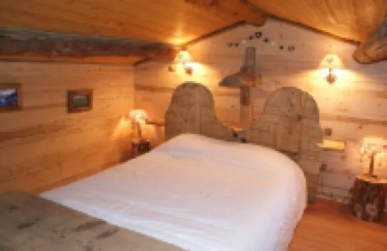 Detached chalet in Arèches Beaufort resort. Warm and charming