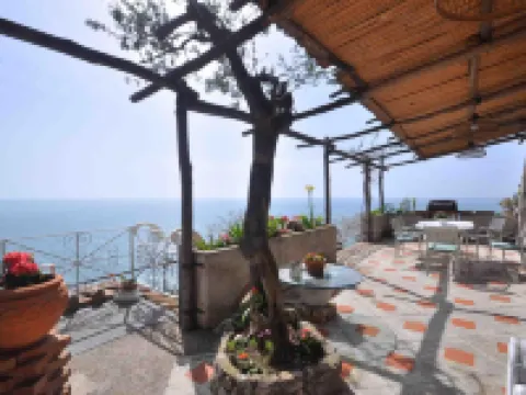 Villa with Terrace and Sea View in Ravello ID 3196