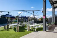 Illinois Hotel Hotels in Summer Hill