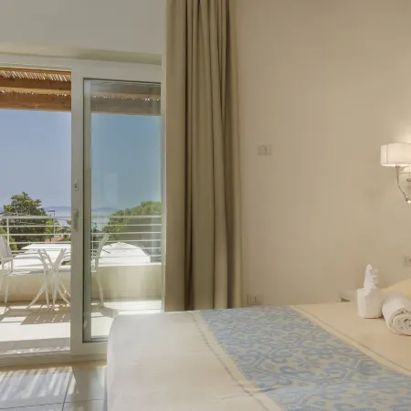 Mercury Beach Hotel
